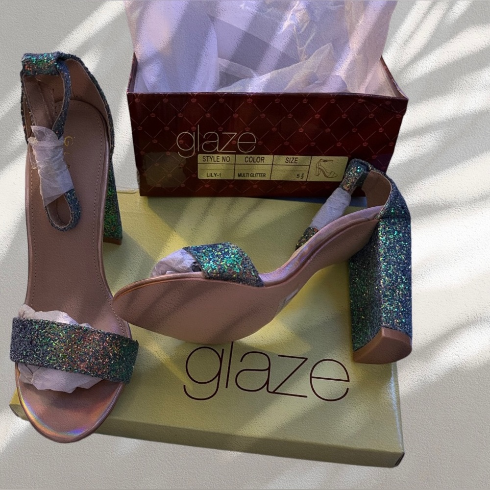 🧜‍♀️Multi Glitter Block Heel Shoe✨